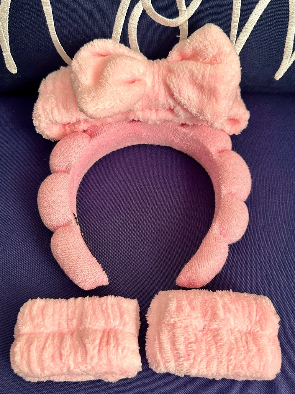 Plush Pink Headband & Scrunchie Bow Make Up Headband & Wristbands Set